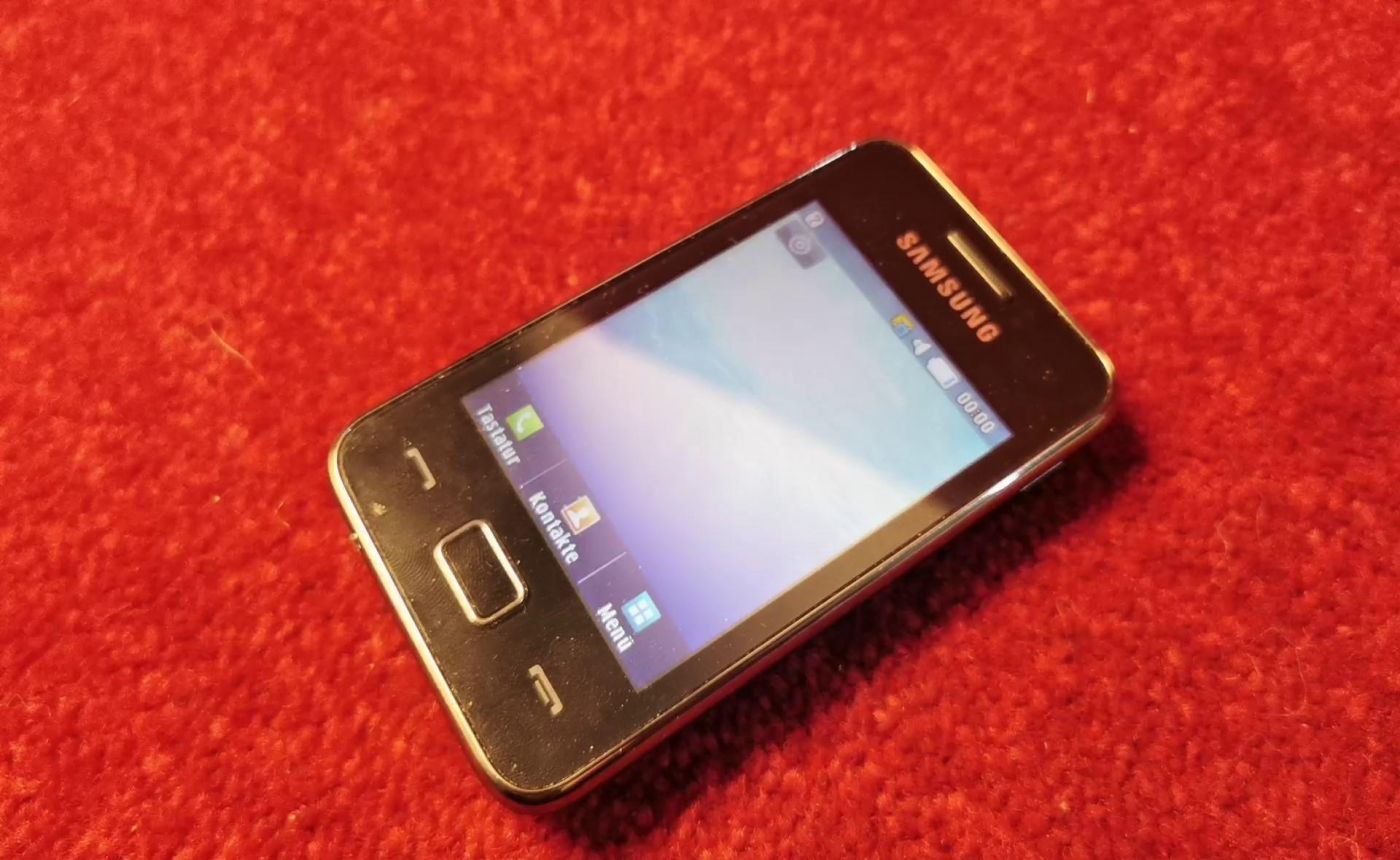 Samsung Galaxy Star 3 GT-S5220 *Black, 20 MB, 3 Zoll