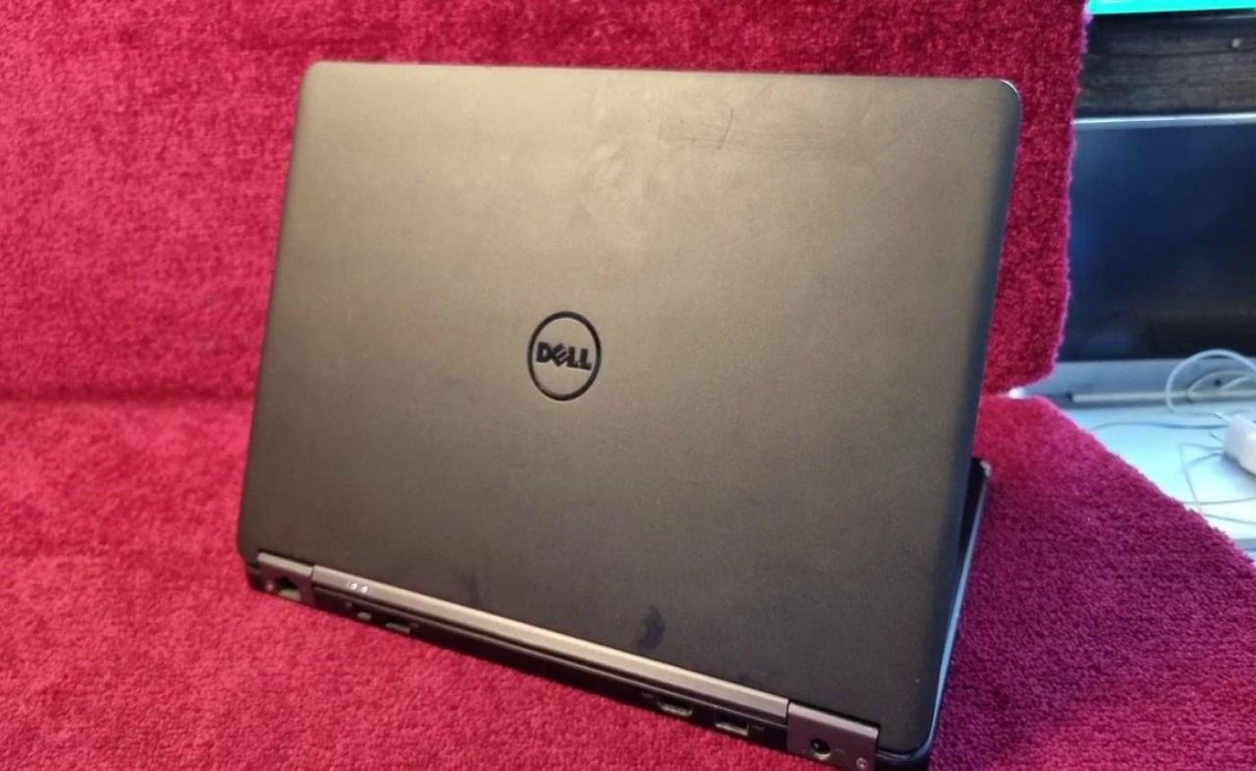 Dell latitude E7450 *WINDOWS 11, 8GB Ram, Intel i5 5300U , 128GB SSD
