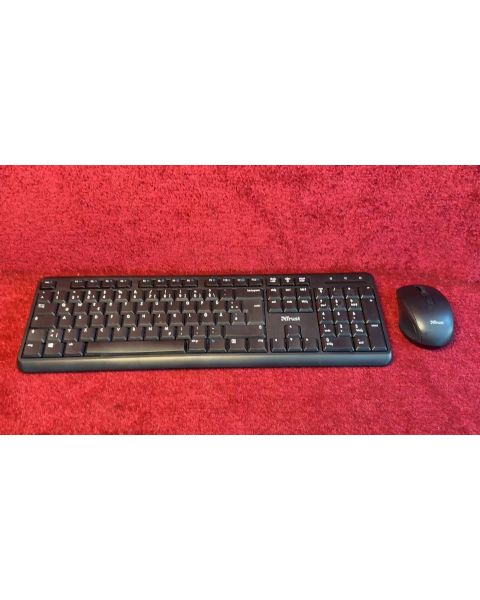 Trust Wireless Maus + Tastatur Set 24011 *2,4 GHZ USB, Adapter in Maus, Mängel , Leertaste 