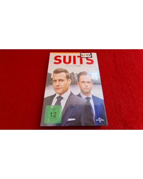 Suits Season V  