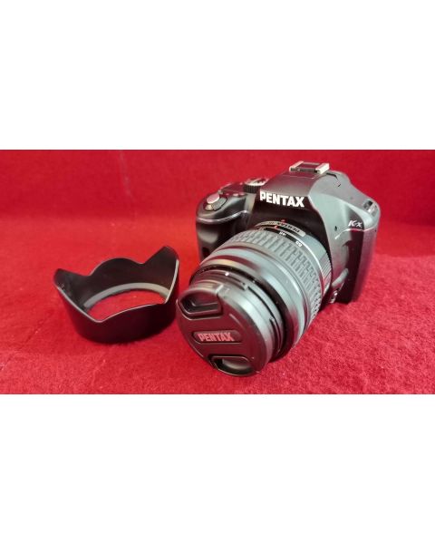 Pentax K-X DSLR Kit 18-55  *12 MP, APS-C, bis 12800 Íso, RAW