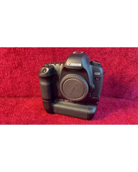 Canon EOS 5D Mark II *Inkl. Akku Pack, 21,1 Megapixel, nur Body