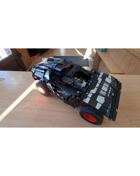 LEGO TECHNIC: Audi RS Q E-tron  *App Gesteuert, Rally Mode