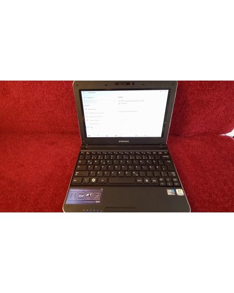 Samsung N220 Notebook  *WINDOWS 10, 1 Gigabyte , Intel Atom , 230 GB HDD