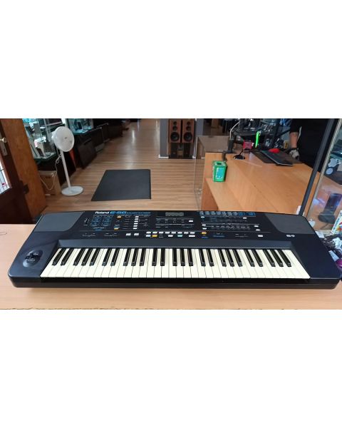 Roland E-56 Intelligent Synthesizer   *78 Musikstyle