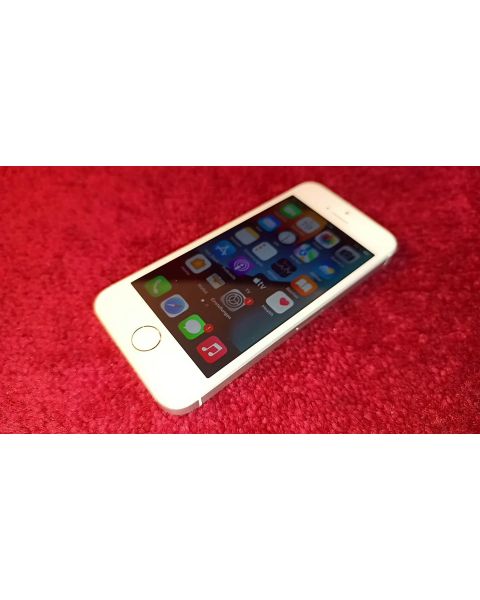 Iphone SE  *IOS 15.8.3, 16 Gigabyte , 4G  WiFi   BT, 5 Zoll 