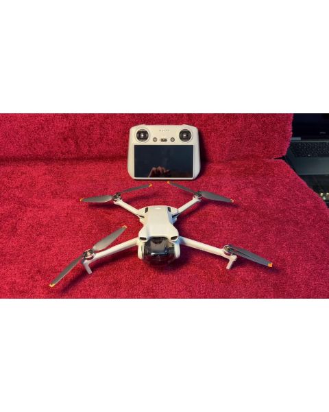 DJI Mini 3 Fly More Combo  *+ Smart Controller RC Mit Display , 4k, 3 Akkus, Tasche