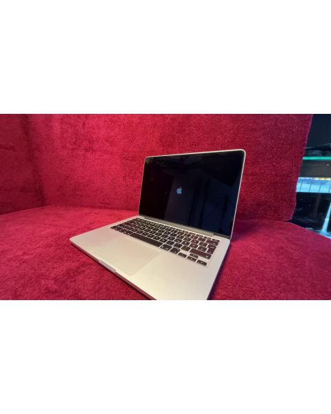 Macbook Pro 2015 A1502 *IOS 18, 256 Gigabyte , WiFi   BT, 10 Zoll