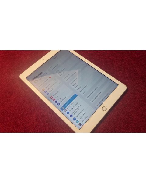 Apple Ipad 5 Gen A 18232 *IOS , 32 Gigabyte, WiFi   BT, 10 Zoll