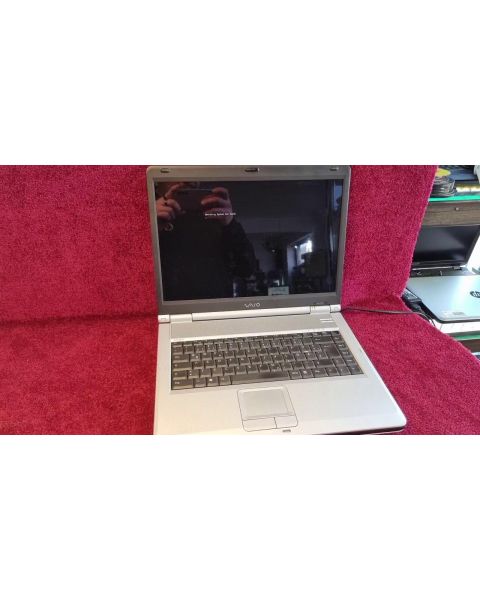 Sony Vaio PCG-9S2M  *Ohne festplatte, Intel Pentium, 512MB DDR2
