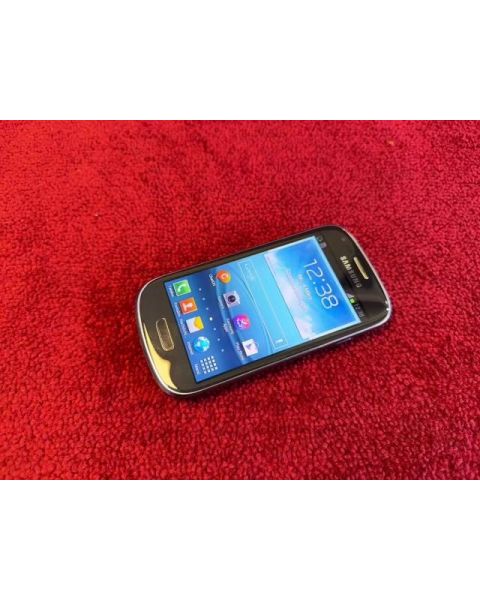 Samsung Galaxy S III Mini *ANDROID 4.1.2, 8 Gigabyte , 3G  WiFi   BT, 4 Zoll 