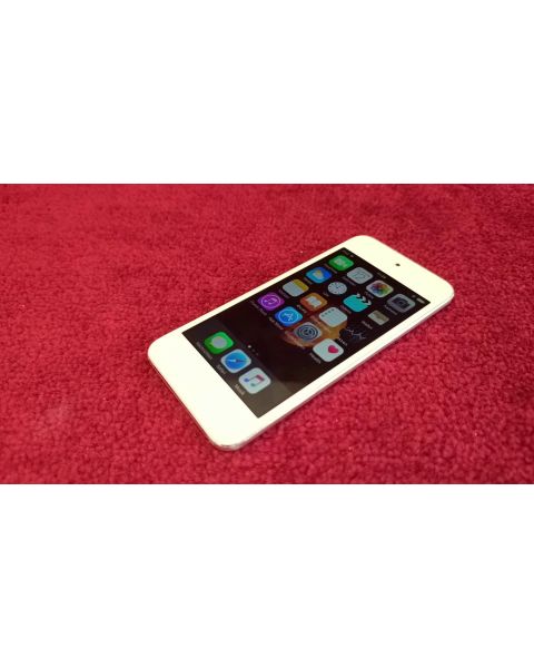 Ipod Touch A1421 5. Generation  *IOS 9.3.5, 32 Gigabyte, FM, MP3