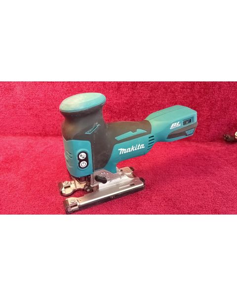 Makita DJV181 Akku Pendelhubstichsäge *18 Volt, 3,5 Umdrehungen, pro Minute, 45 Grad 