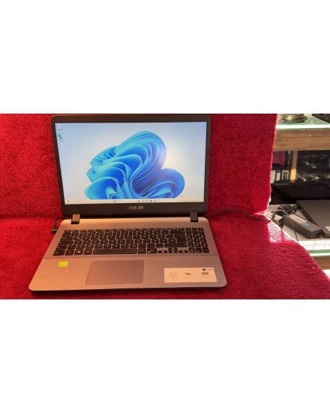 Asus R507 Laptop 15,6 Zoll USB 3.0 HDMI *WINDOWS 11, 8 GB Ram, 512 GB SSD, GTX MX 130