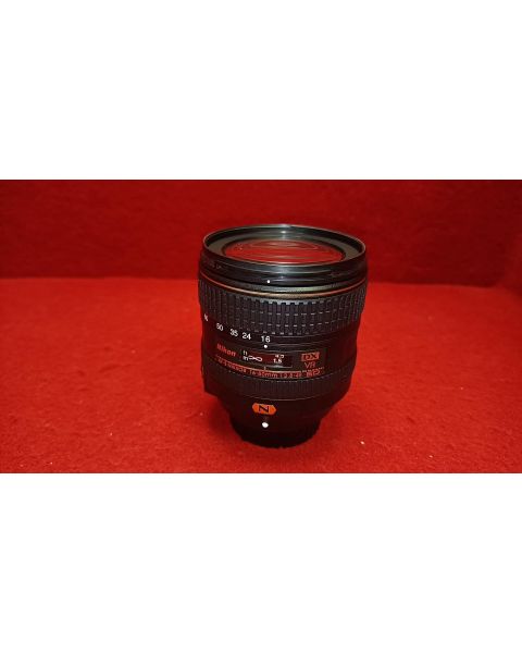 Nikon AF-S DX Nikkor 16-80 mm    *f/2.8-4E, ED VR