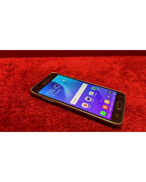 Samsung Galaxy J3 *ANDROID 5.1.1, 8 Gigabyte , 4G  WiFi   BT , 5 Zoll 