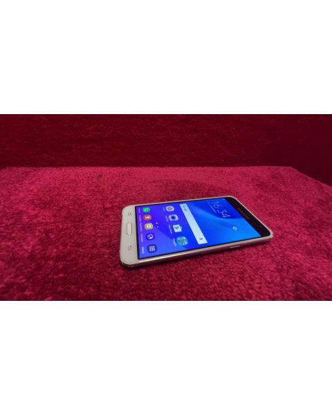 Samsung Galaxy J3 *ANDROID 5.1.1, 8 Gigabyte , 4G  WiFi   BT , 6 Zoll 