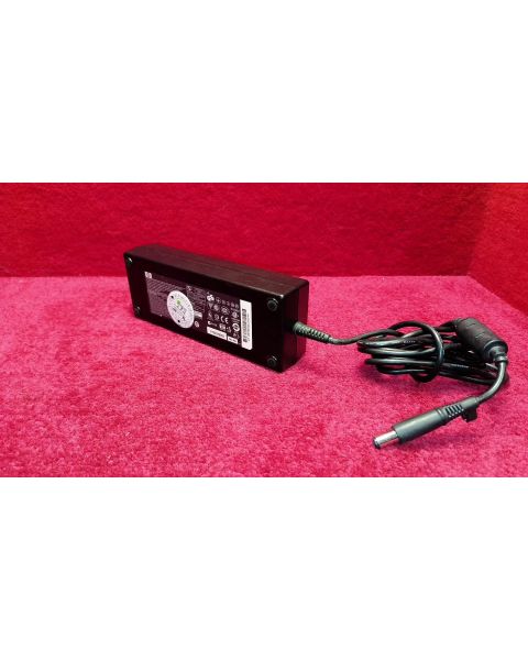 HP AC Adapter  *18,5V- 6,5 A
