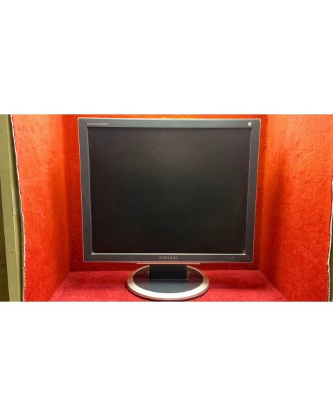 Samsung SyncMaster 930BF *4:3, 17 " Zoll, DVI, VGA