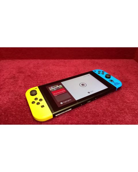 Nintendo Switch   *32GB , Micro SD 128GB, HDMI, Wi-Fi