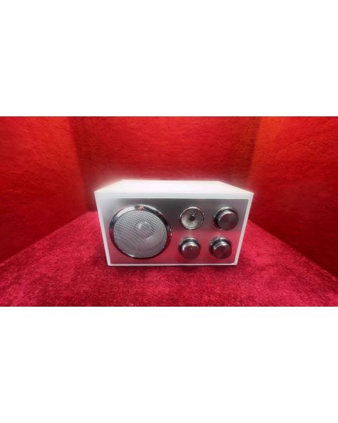 Radio Tchibo TCM 292340  *FM/AUX , Retrolook weiß , Holzoptik