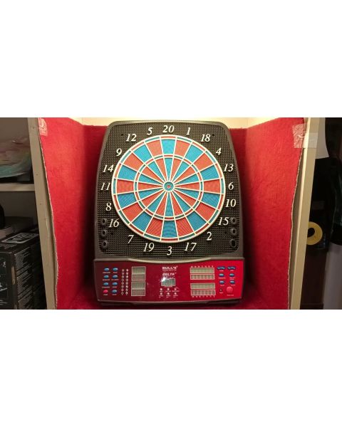 BULL`S Delta Iv Russ Bray Sound Elektronische Dartscheibe 59x46cm WM inkl Pfeile *LED, Anzeige, Sound,  inkl Pfeile
