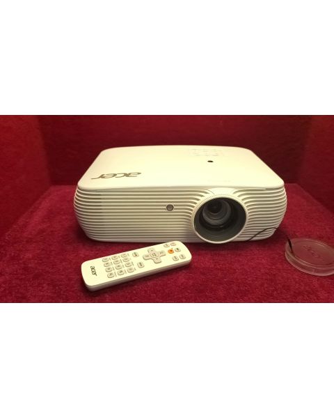 Acer P1502 DLP Projektor *3400 ANSI Lumen, 1920 x 1080 Full HD, 16000:1    3D, 90 Lampenstunden 