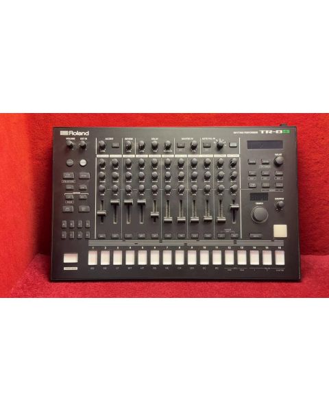Roland TR-8 S Drum Maschine,Toppzustand, OVP, Studiogerät mit Netzteil TR 8S *128 Pattern, SD Card Slot, 11 Drum Kits, 16 Step Sequencer