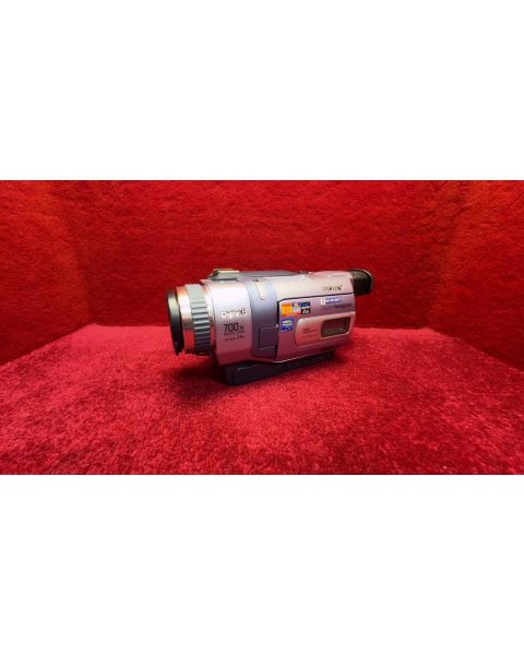 Sony DCR-TRV245E Digital 8 Camcorder Handycam Videokamera *Digital 8, DIGI Zoom 700x, Opt. 20x, 2,5 Zoll Display