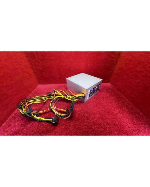 Power Block 550 Watt ATX *SATA 4x, PCI-Expres, 2 x 6 + 2-pin, Molex-Anschluss 2x