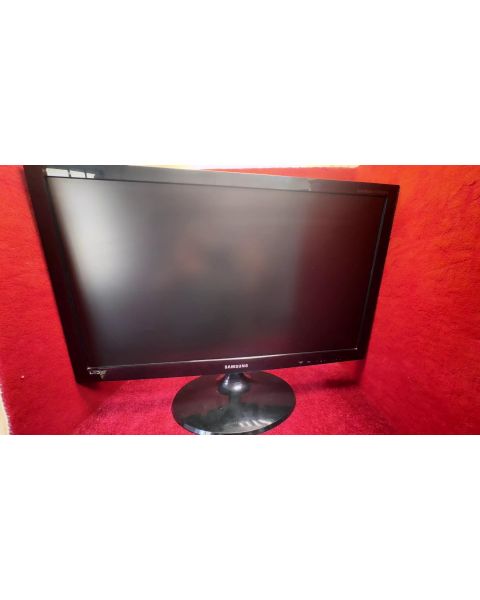 Samsung SyncMaster T24B301Y *HDMI, SCART, kein DVB-C, 1920 x 1080